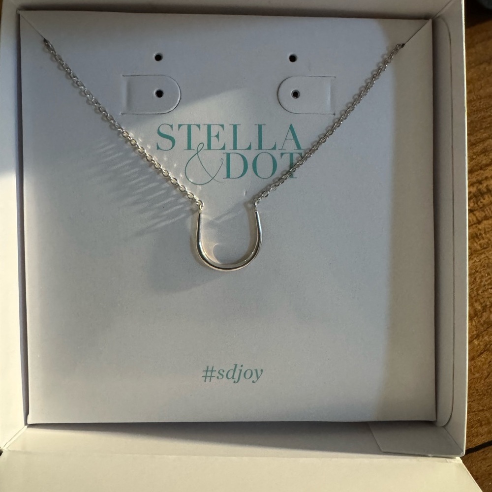 Stella & Dot Silver Horseshoe Necklace